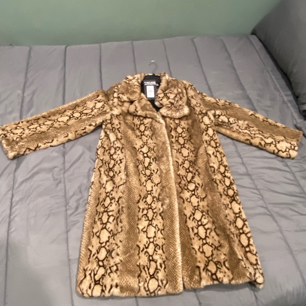 BADCLEY MISCHKA fur coat